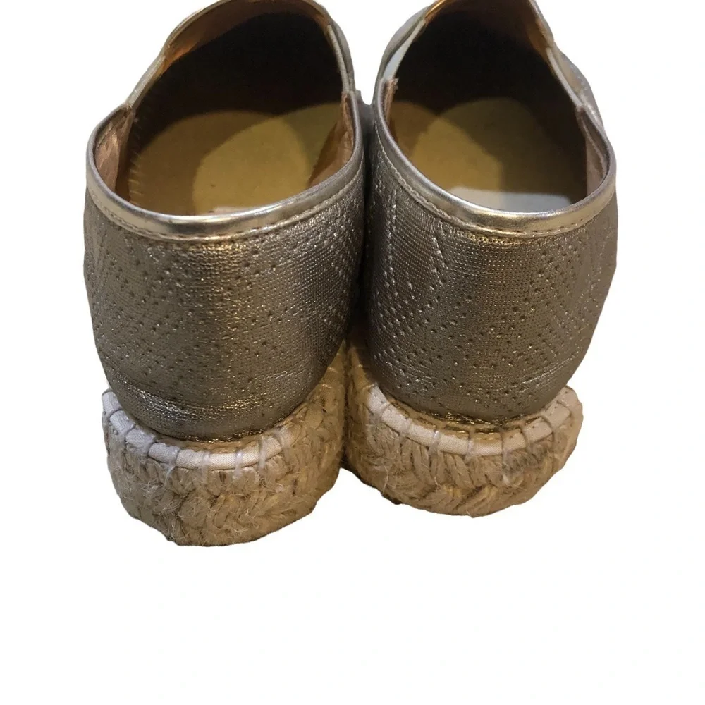 Conchisa Gold Espadrilles size 8‎
